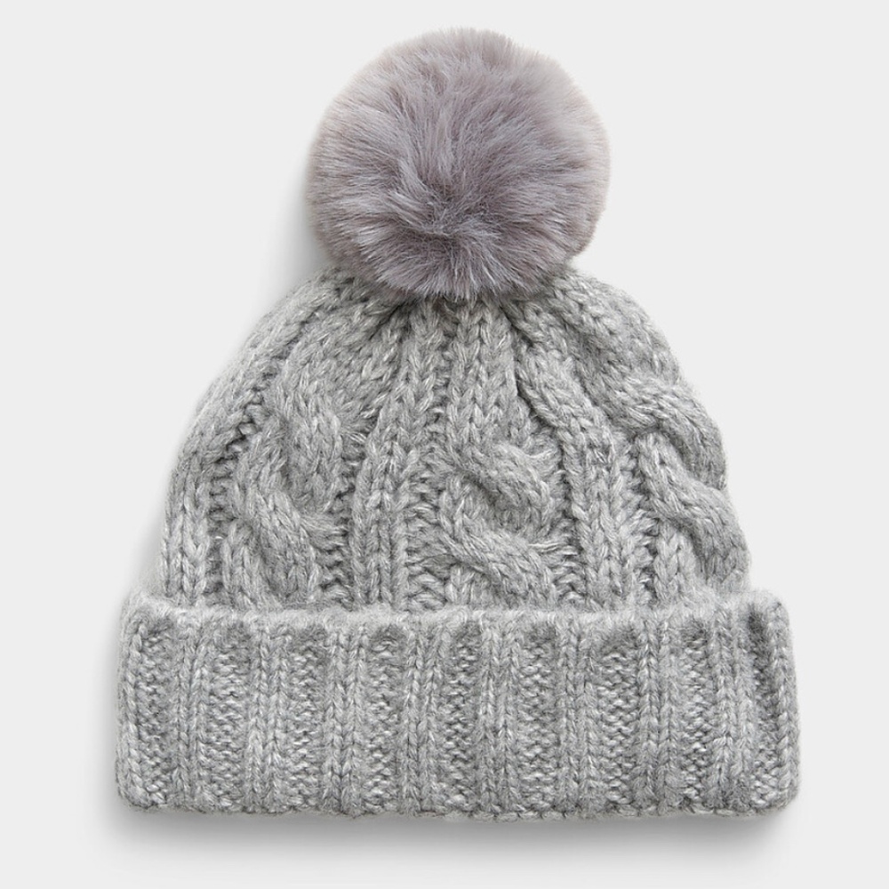 ICHI light gray chunky cable-knit pompom tuque hat NWT